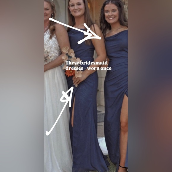 BUNDLE OF 2 IDENTICAL BRIDESMAID DRESSES - Picture 1 of 6
